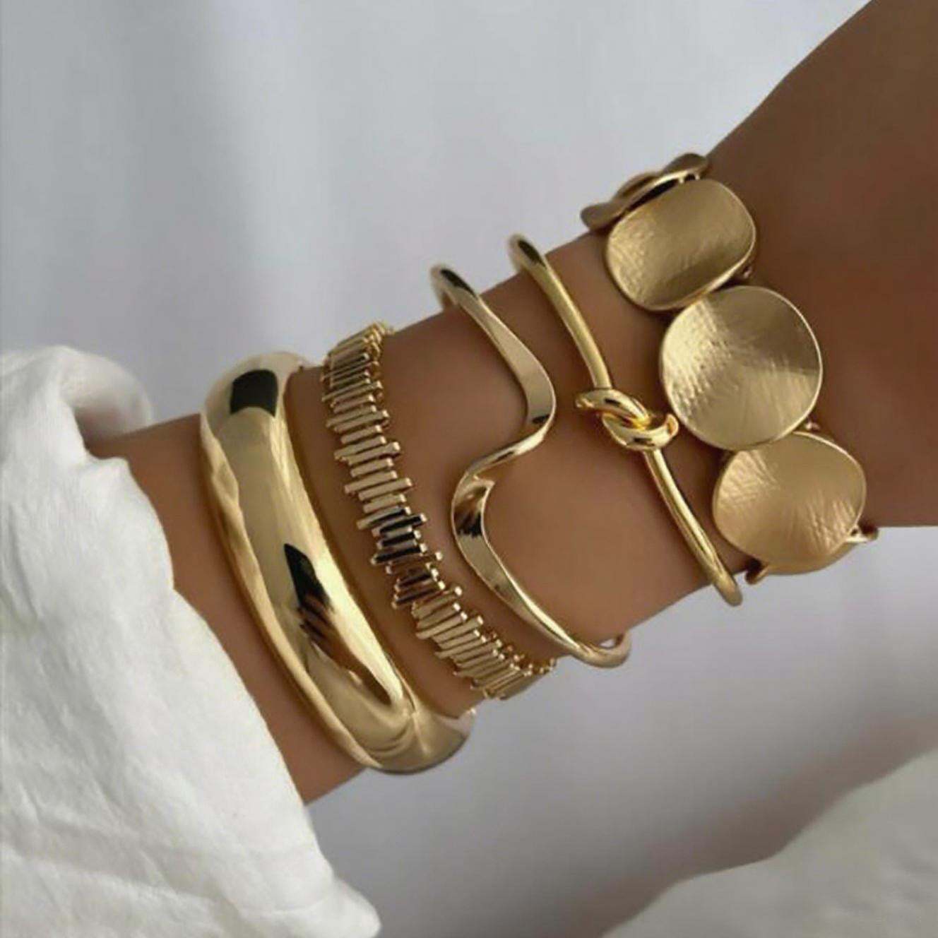 Stitching Round Metal Texture Glossy Hug Spring Bracelet