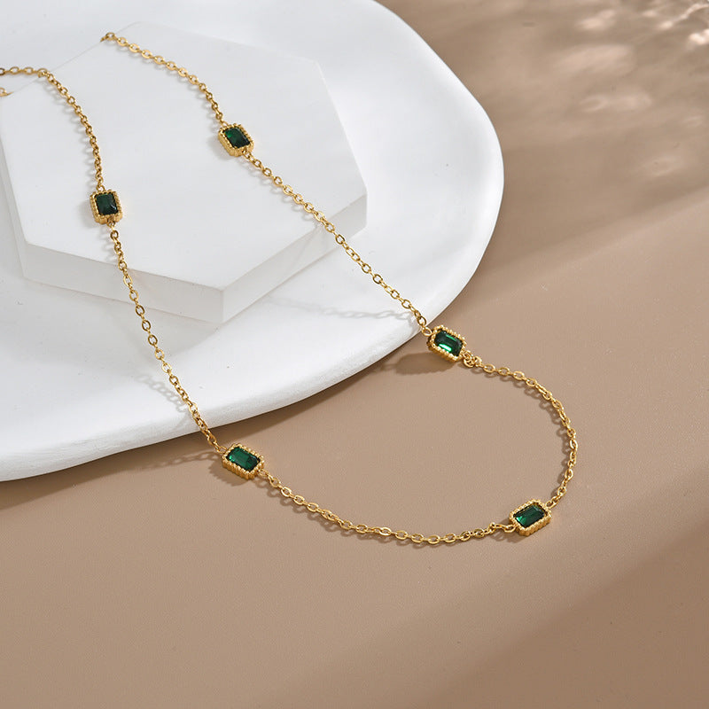 Gold-plated Inlaid Emerald Zircon Female Design High-grade Sense Temperament Clavicle Necklaces