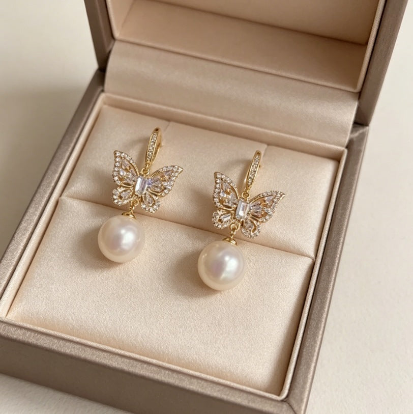 Compact Elegant Pearl Eardrops French Style Design Stud Earrings