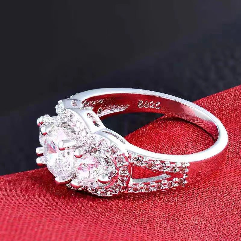 Moissanite White Gold Plated Fashion Trendy Exquisite Luxury Zircon Ring