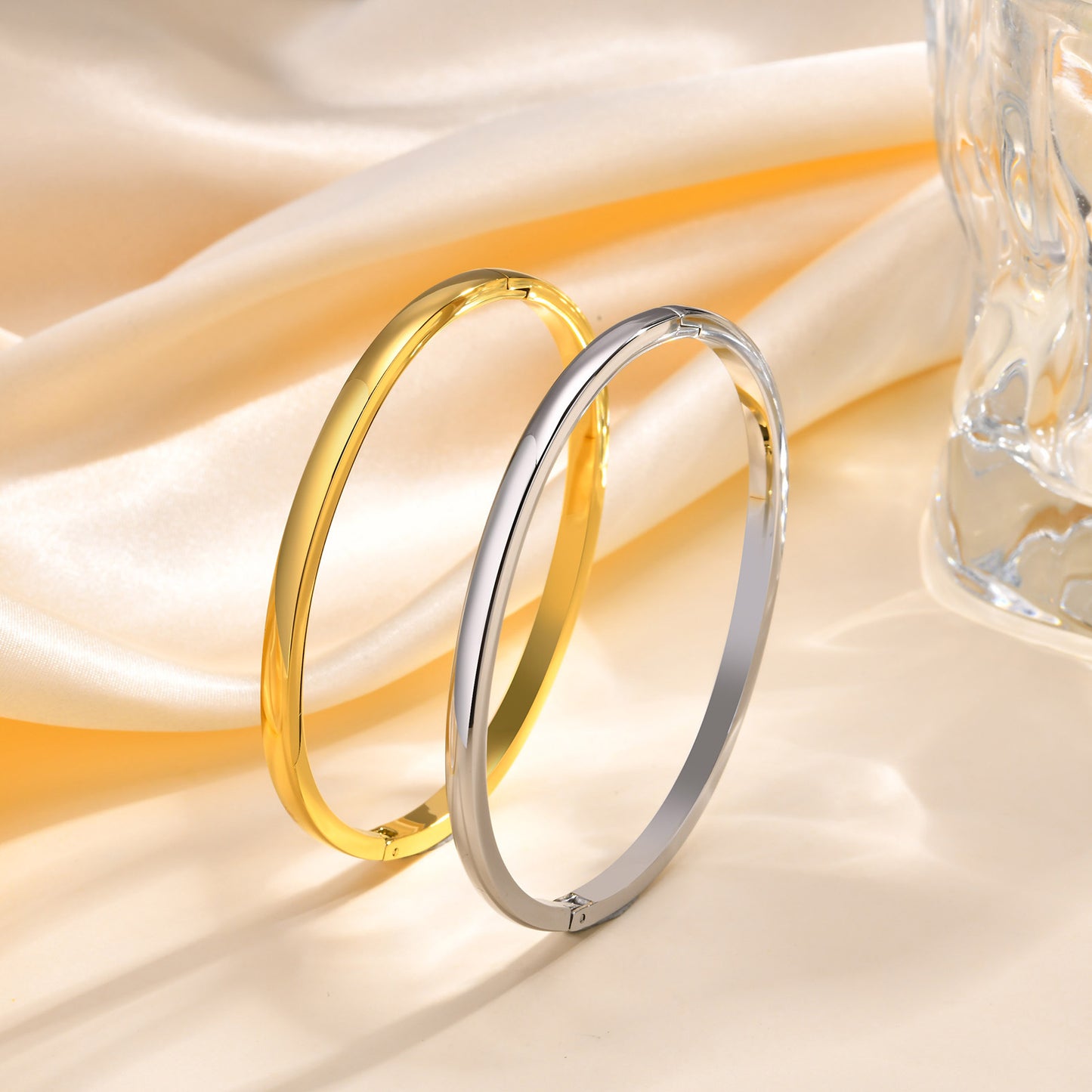 Women's Simple Stainless Steel Glossy Open Titanium Versatile Personalized Bracelets