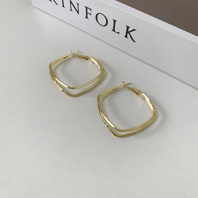 Women's Alloy Pearl Light Luxury High-grade Sense Niche Earrings