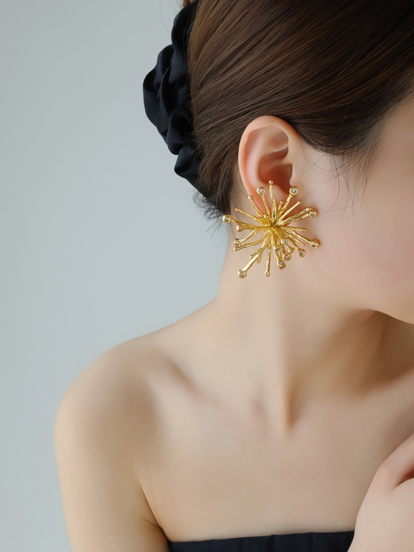 Light Luxury High Sense Personalized Exaggerated Design Stylish Unique Retro Stud Earrings
