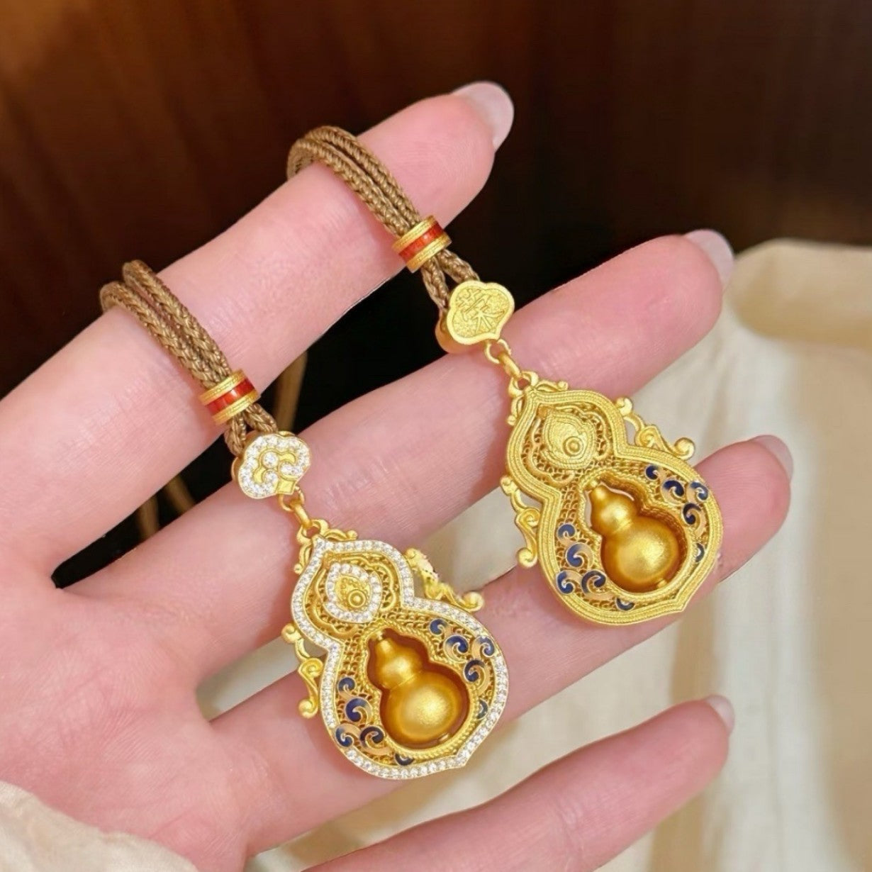 Alluvial Gold Blue Gourd White Porcelain Brushed Long Sweater Chain Necklaces
