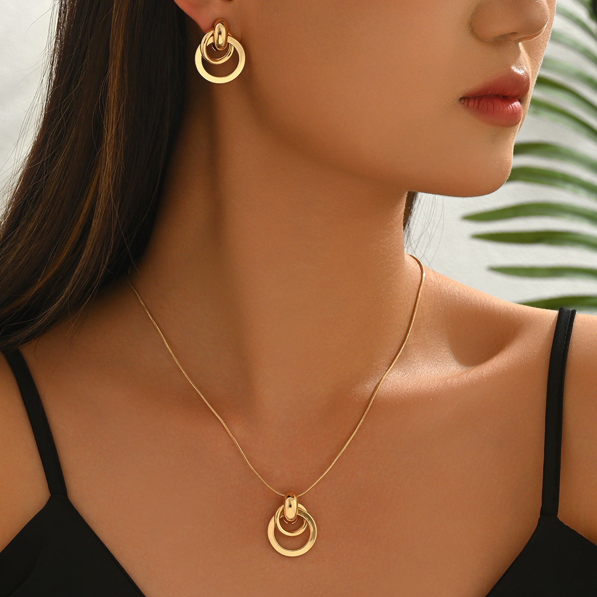 Geometric Metal Glossy Surface Design Versatile High Jewelry Set