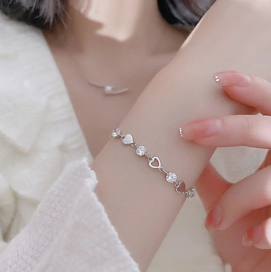 Sweet Cool Loving Heart Zircon Simple Design Bracelet