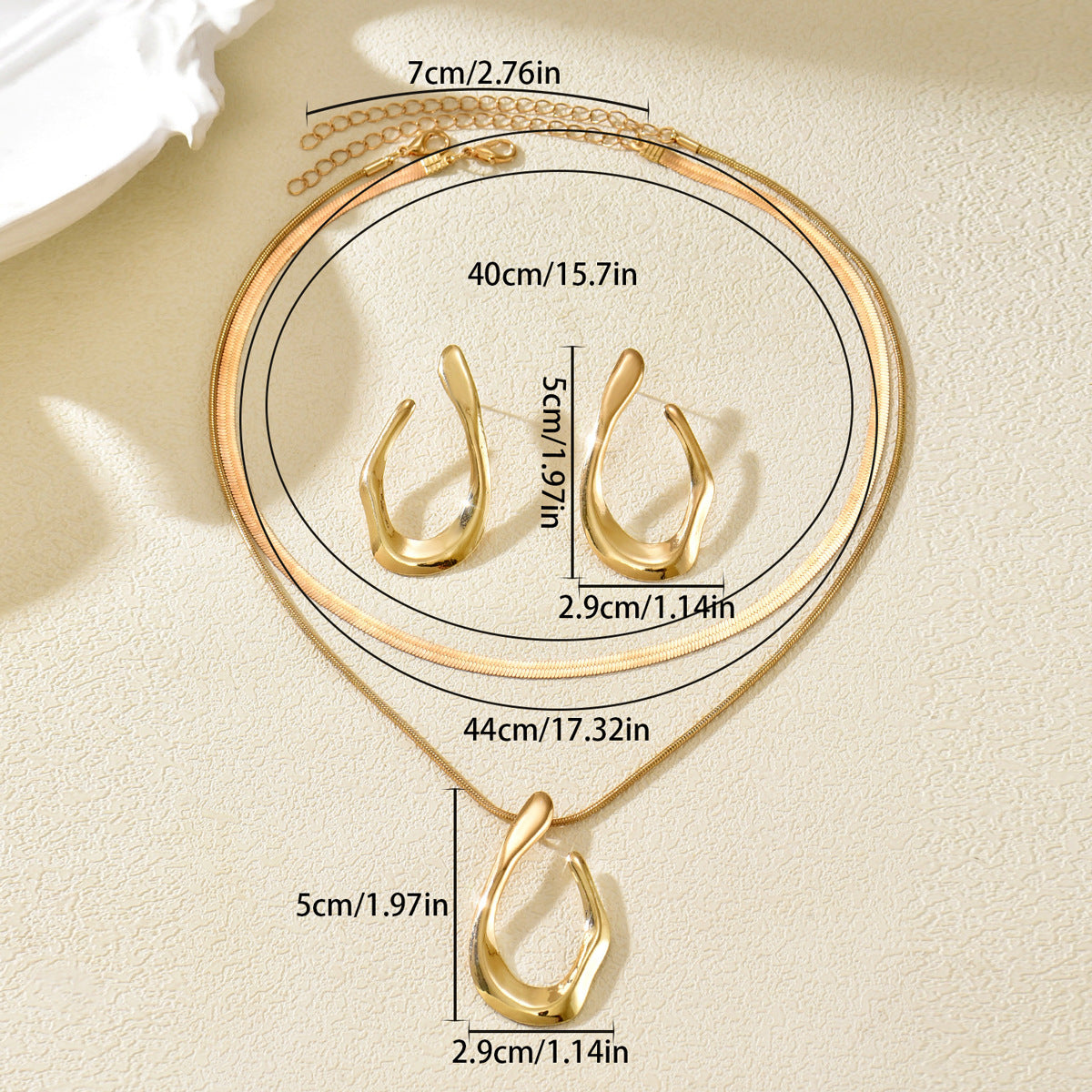 Women's Geometric Glossy U-shaped Design Versatile High-grade Jewelry Set