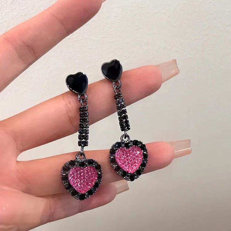 Boucles d'oreilles élégantes en forme de cœur d'amour noir pour femmes, style abordable