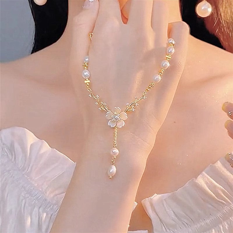 Clavicle Chain Female Design High Sense Necklaces