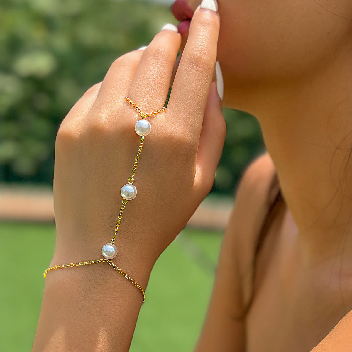 Women's Luxury Minority Advanced Finger Chain Personality Style Fashion Bracelets