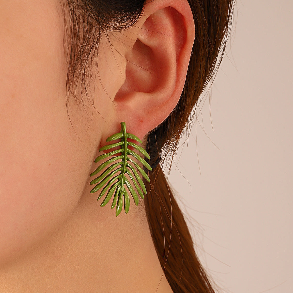 Boucles d'oreilles créatives à feuilles creuses pour femme Mori Super féerique