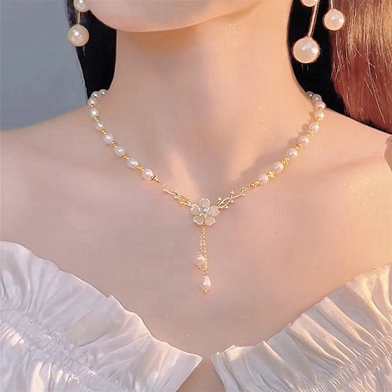 Clavicle Chain Female Design High Sense Necklaces