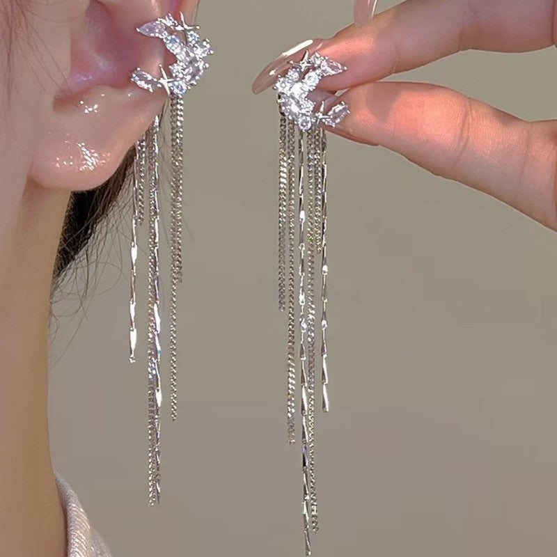 Women's Moon Light Luxury Tassel Elegant Long Cold Ear Clip