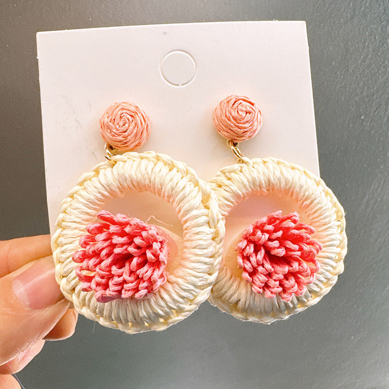 Style Seaside Vacation Exaggerated Wear Unique Straw Flower Round Design Earrings
