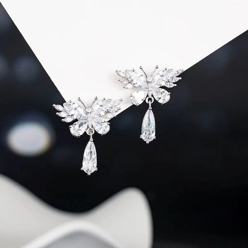 Women's Flower Zircon For Design Fashionable Temperamental Without Rings