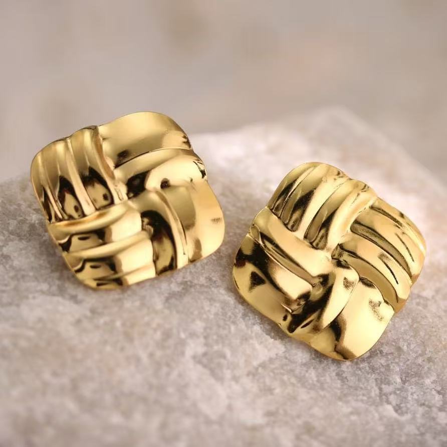 Women's Creative Stainless Steel Square Heart-shaped Pleated Stud Earrings