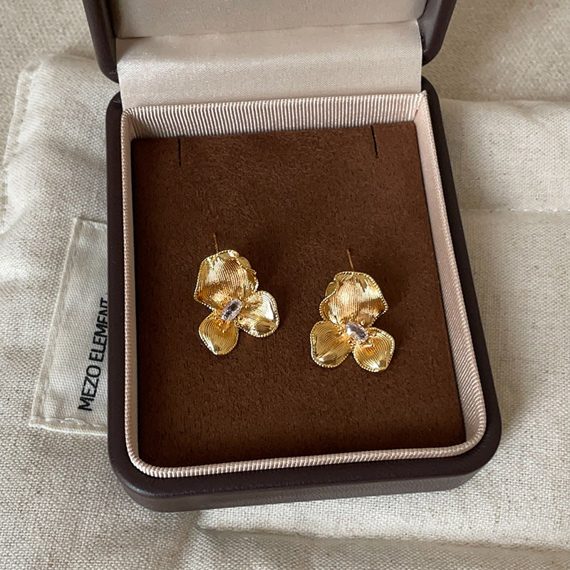 Women's High-grade Micro Inlaid Zircon Brushed Flower Metal Simple Temperament Earrings