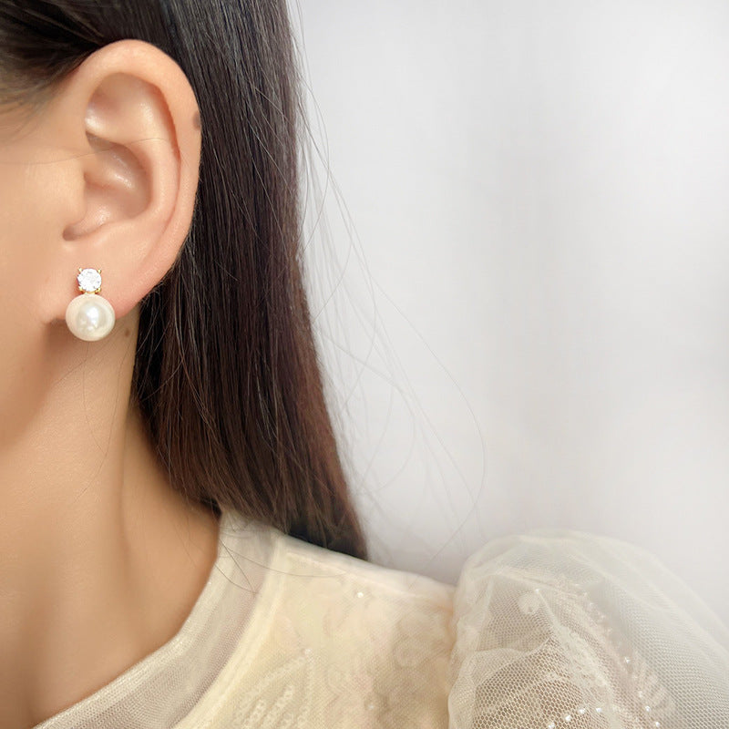 Women's Retro French Mosquito Coil Light Luxury Crystal Earrings