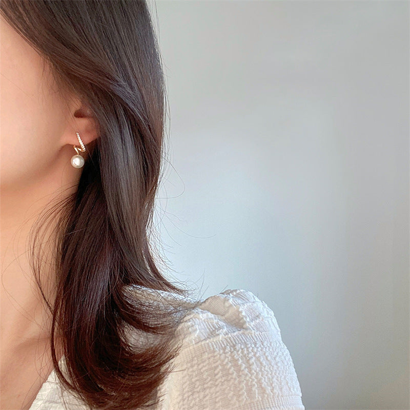 Boucles d'oreilles simples en perles de strass torsadées pour femmes, conception d'aiguille