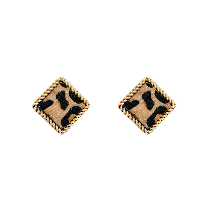 Women's Leopard Print Fur Ball For Trendy Fashionable Earrings