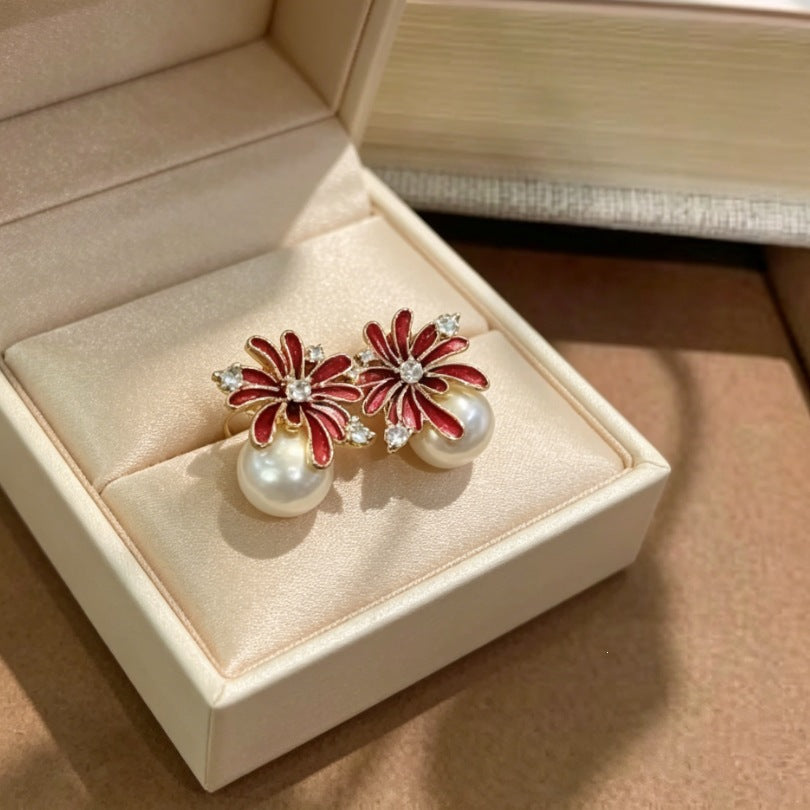 Compact Elegant Pearl Eardrops French Style Design Stud Earrings