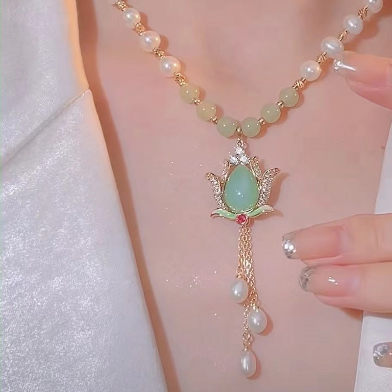 Women's Trendy Diamond Lotus Imitation Pearl Light Luxury Clavicle Necklaces