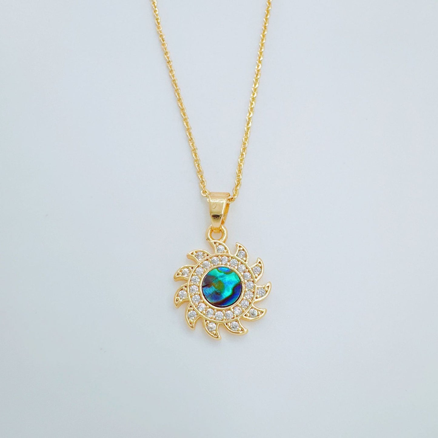 Charming Popular Shell Cloud Light Female Necklaces