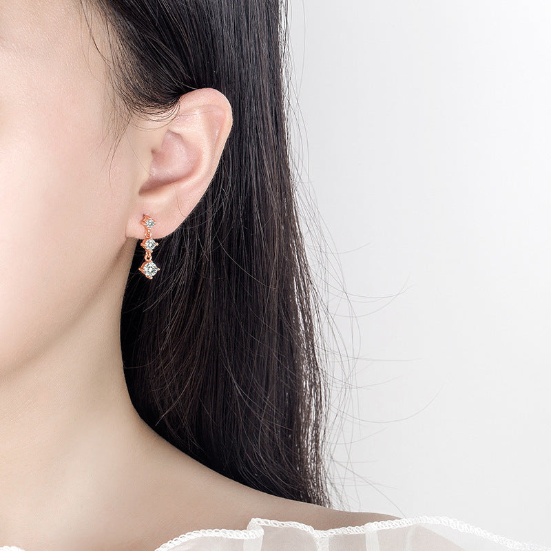 Drama Eve Xu Boucles d'oreilles linéaires minoritaires capricieuses