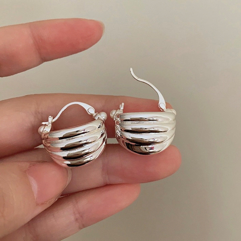 Women's French Style Vintage Stripe Pearl Metal Earrings