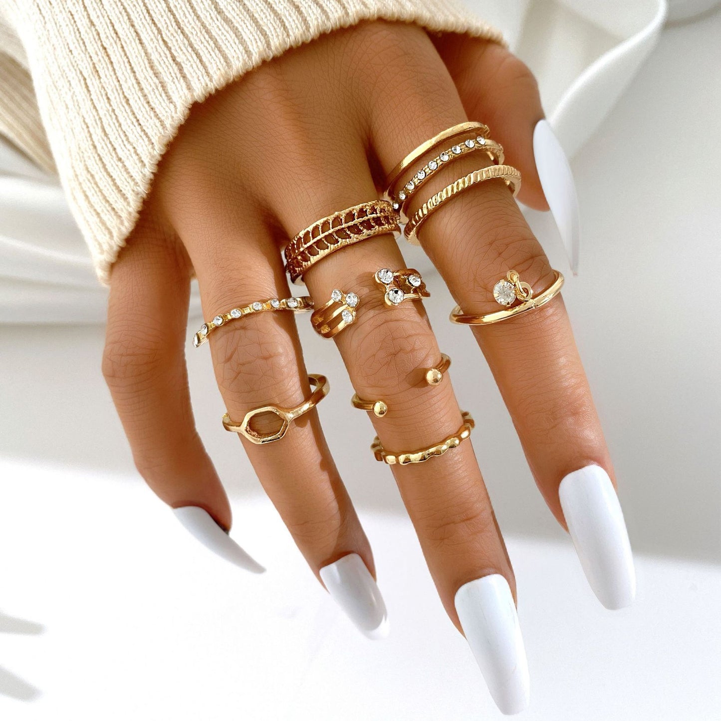 Clearance Vintage Creative Heart Hollow Butterfly Rings