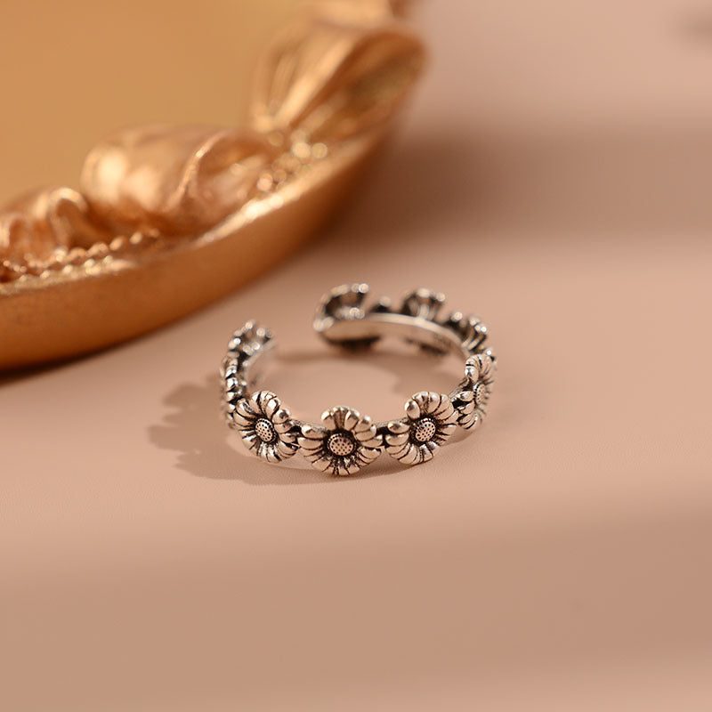 Spring Retro Little Daisy Female Fashion Personality Chrysanthemum Open Rings