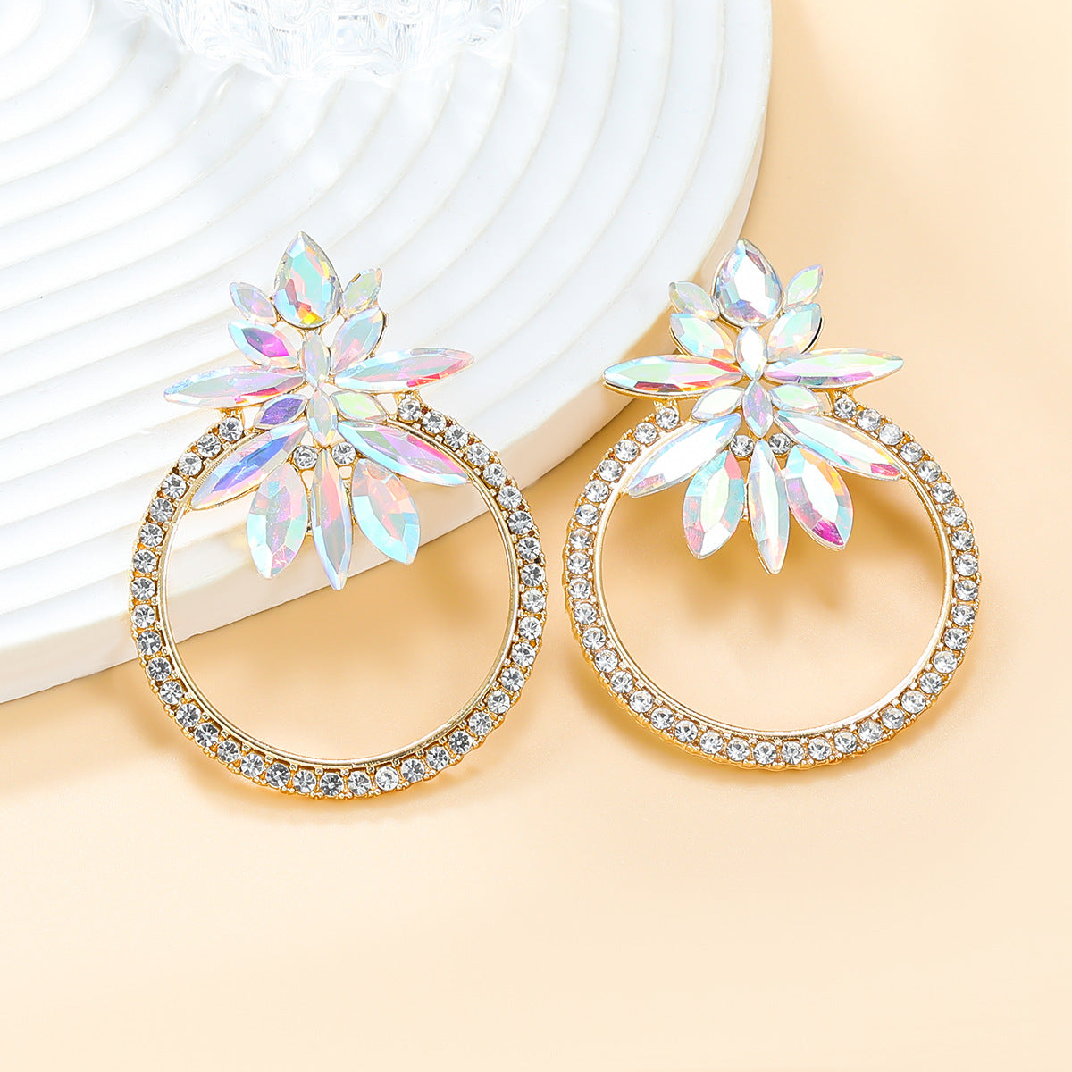 Boucles d'oreilles à fleurs rondes en diamant coloré pour femmes, élégantes