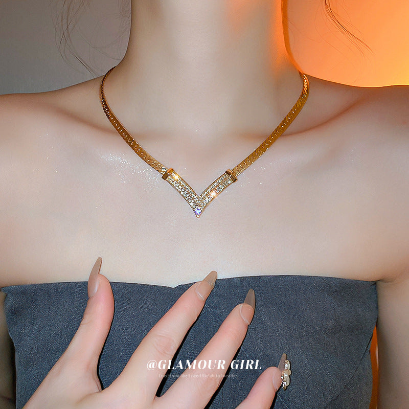 Diamond V-shaped Niche High-grade Light Luxury Clavicle Necklaces