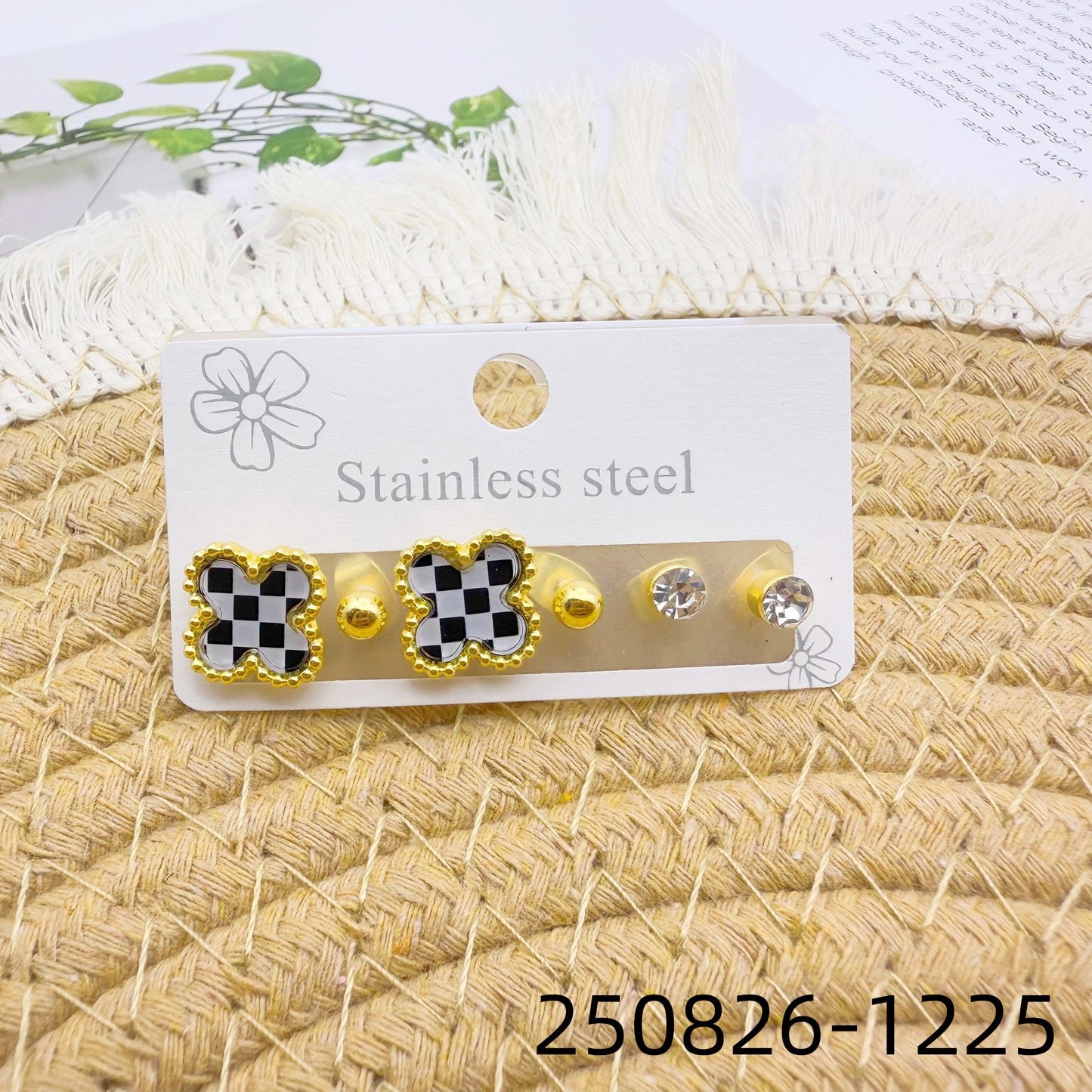 Women's Love Heart High-grade Stainless Steel Diamond Wild Trendy Golden Ear Stud Earrings