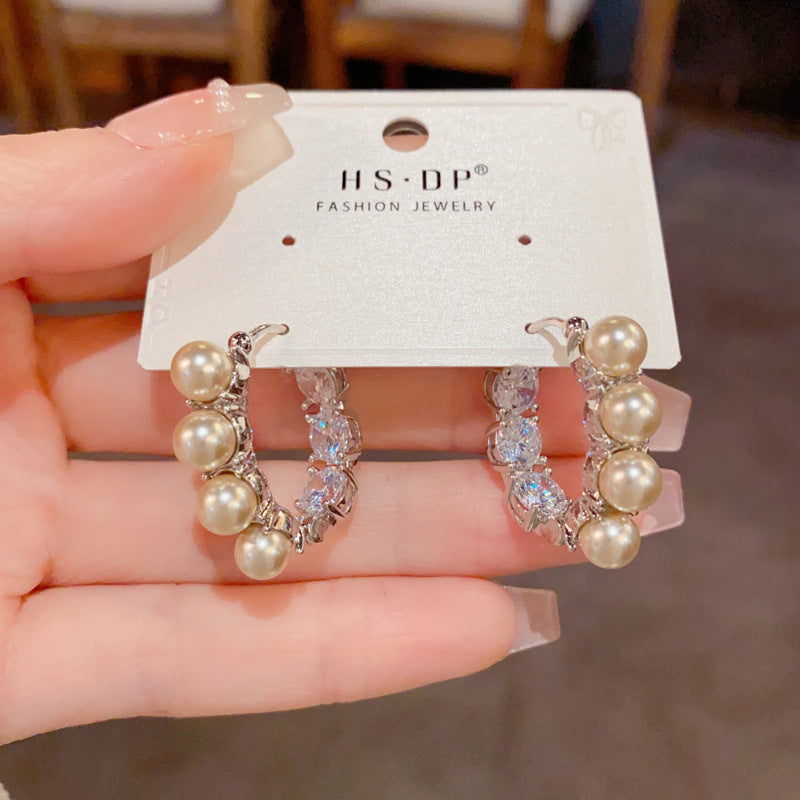 Women's Fashion High-grade Geometric Pearl Clip Temperament Ear Buckle