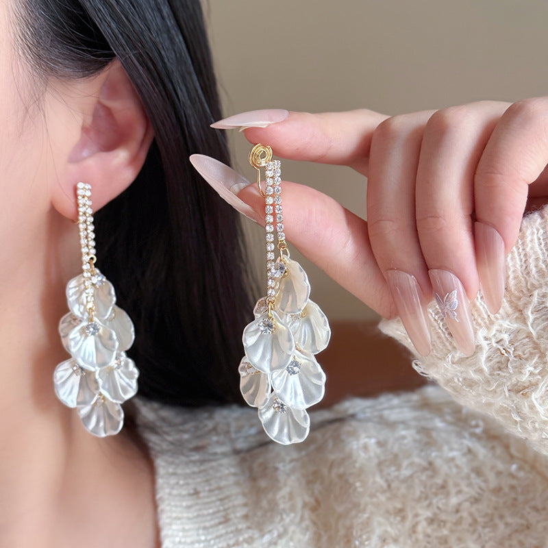 Chain Dream Fairy White Petal Fringed Piece Vacation Rings