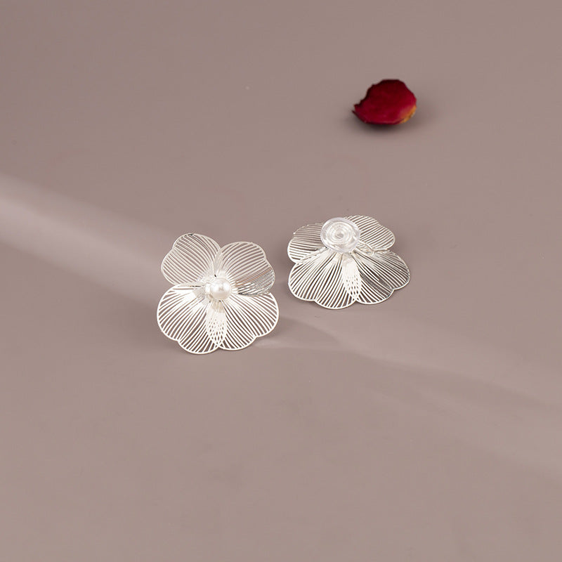 Profile Generous Metal Pearl Flower Fashion Personality Mosquito Coil Frosty Earrings