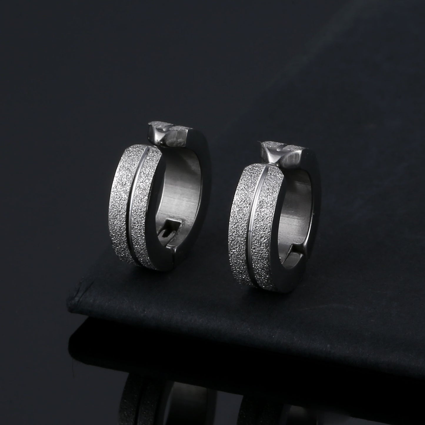 Women's & Men's Fashion Frosted Titanium Steel Ear Clips Personalized And Rings