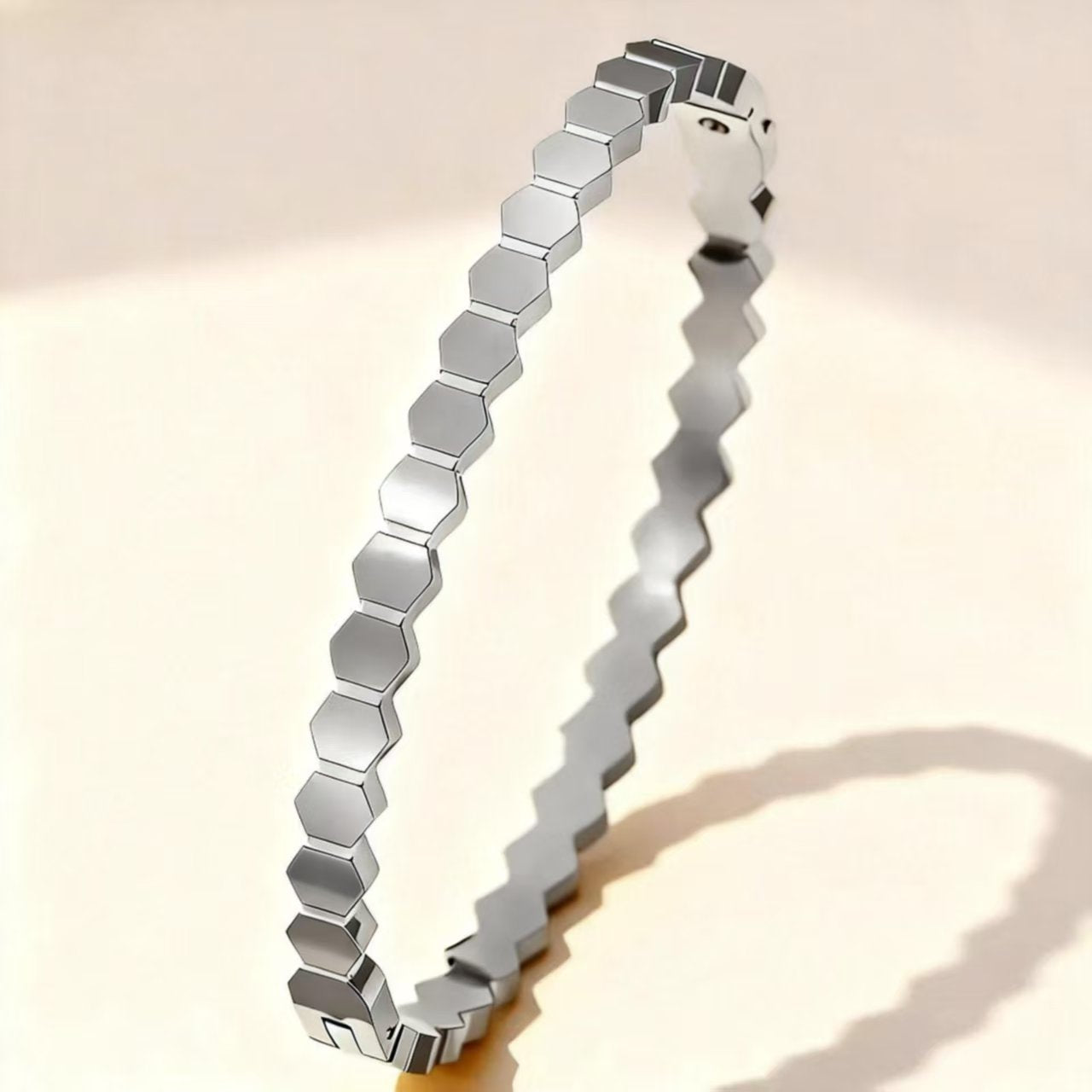 Innovative Stainless Steel Titanium Fashion Gold-plated Bracelets