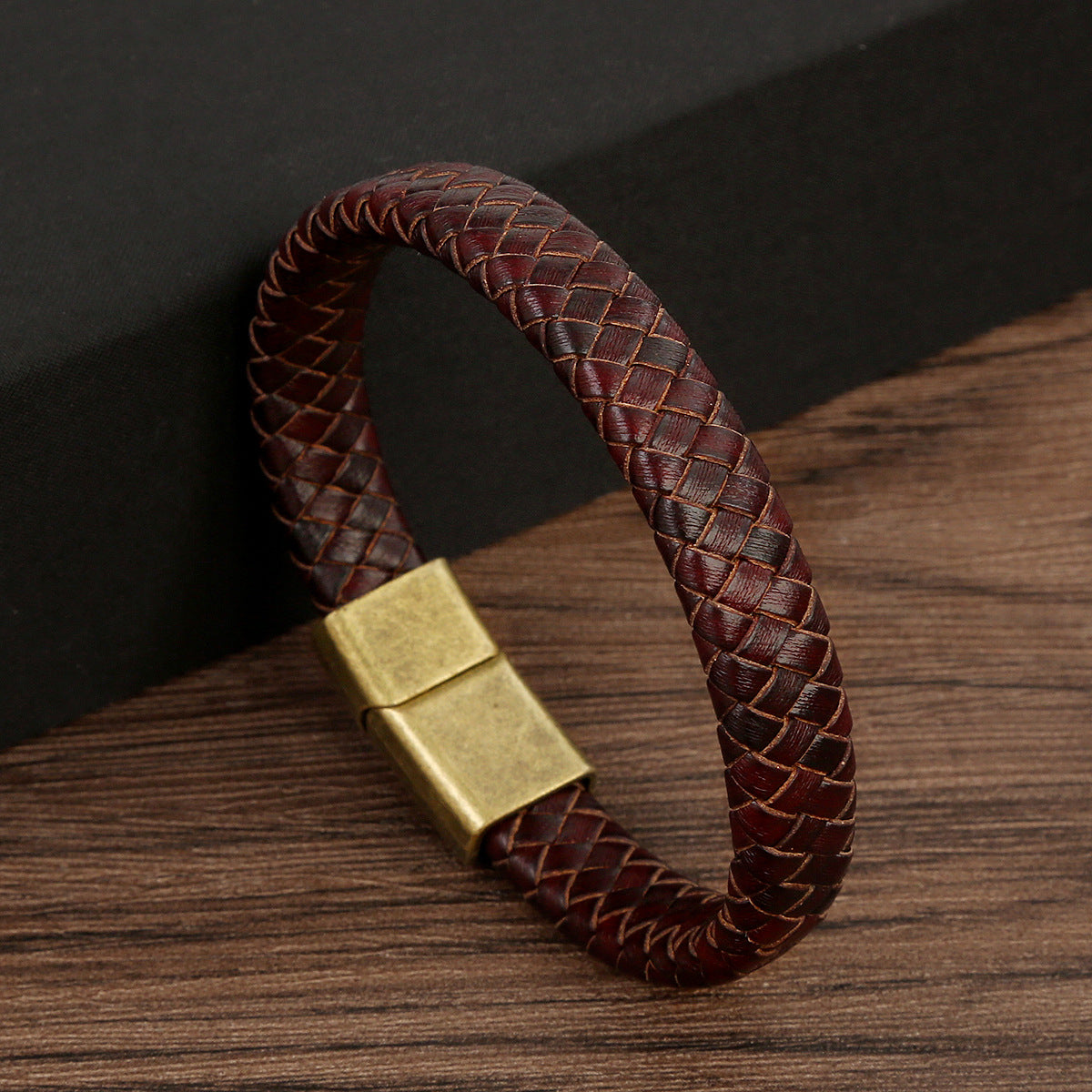 Bijoux de mode pour hommes Bracelets magnétiques faits à la main en cuir véritable