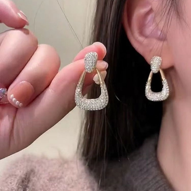 Women's Full Diamond Geometric Niche Design High-grade Fashionable Light Earrings
