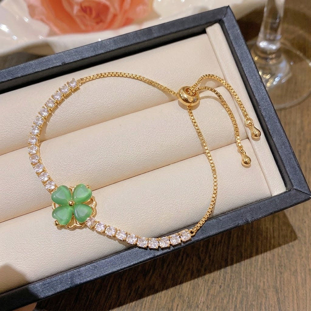 Rotating Degree Rotation Heart-shaped Zircon Clavicle Rings