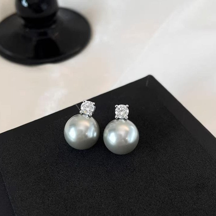 Women's Minimalist Diana Gray Bead Light Luxury High-grade Temperament For Fashionable Stud Earrings
