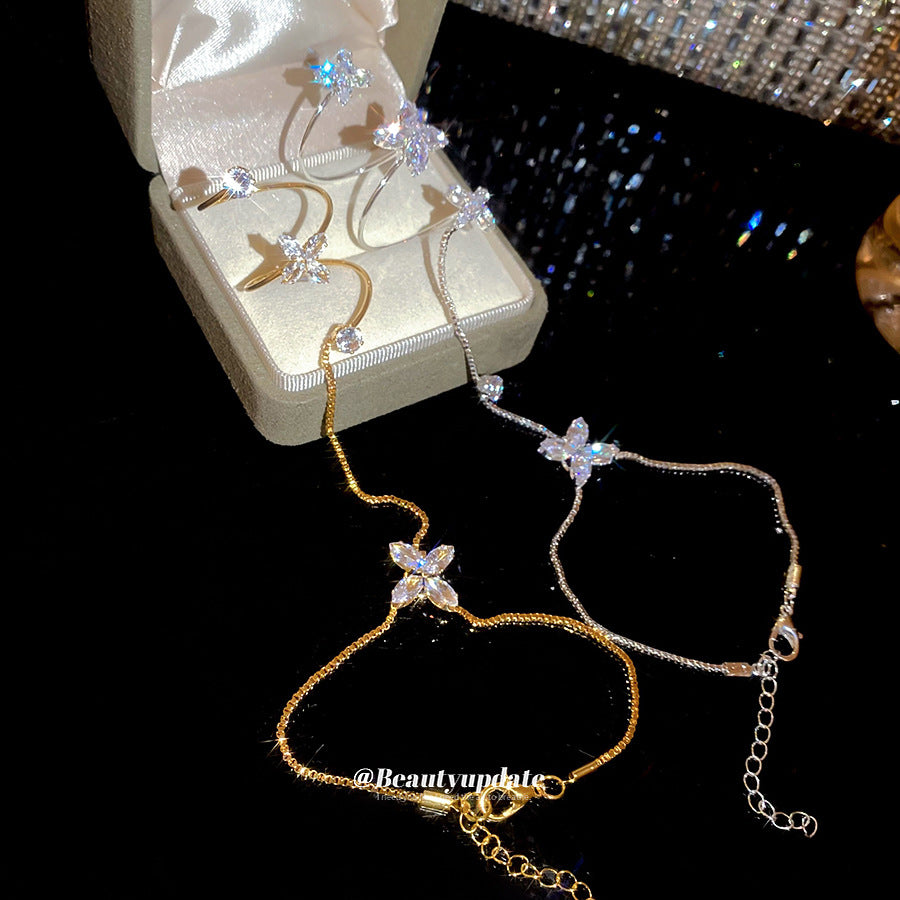 Women's Zircon Round Flower One-piece Light Luxury High-grade Design Sense Niche Bracelets
