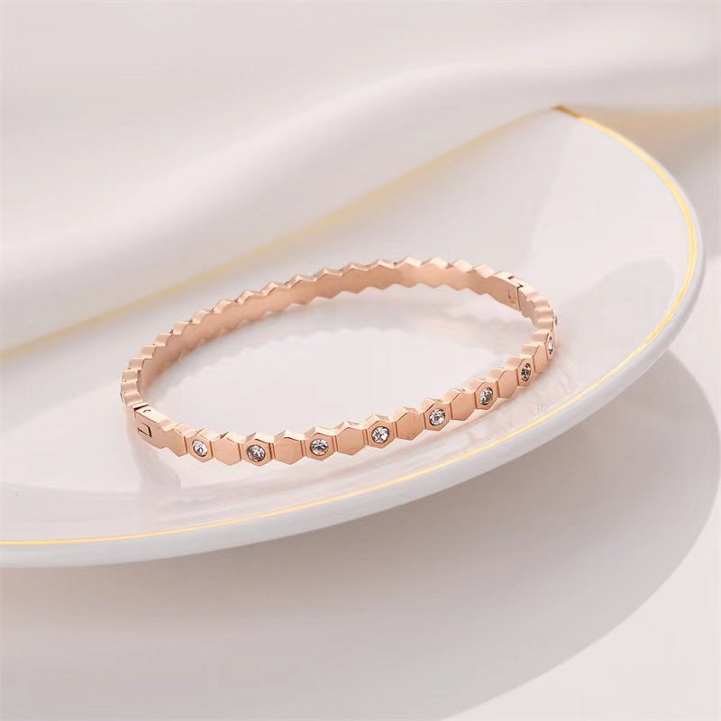 Women's Honeycomb Titanium Steel High Sense Simple Light Luxury Bracelet