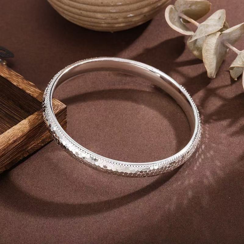 Hot Plated Loach Back Mush Ice Flash Dragon Scale Solid Bracelets