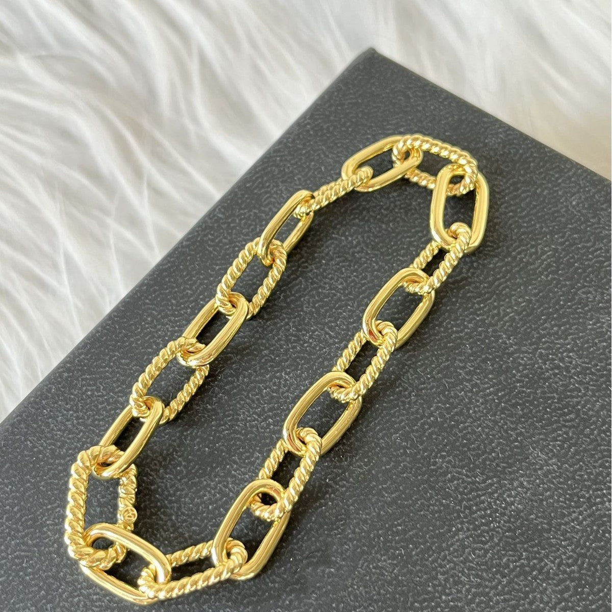 Durable Color Matching Chain Popular Twisted Bracelet