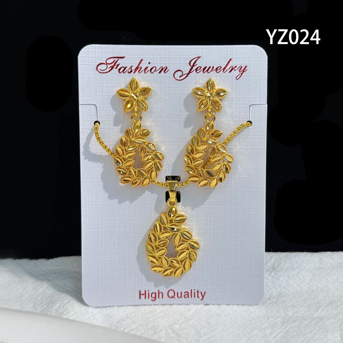 Love Heart Flowers Ear Medium Suit Pendants