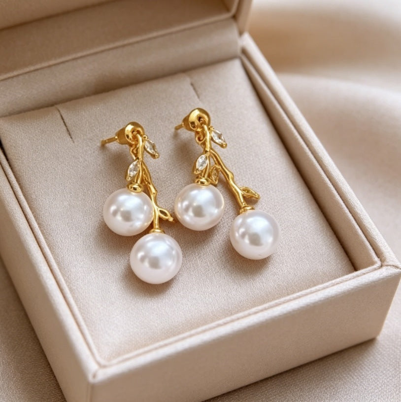 Compact Elegant Pearl Eardrops French Style Design Stud Earrings