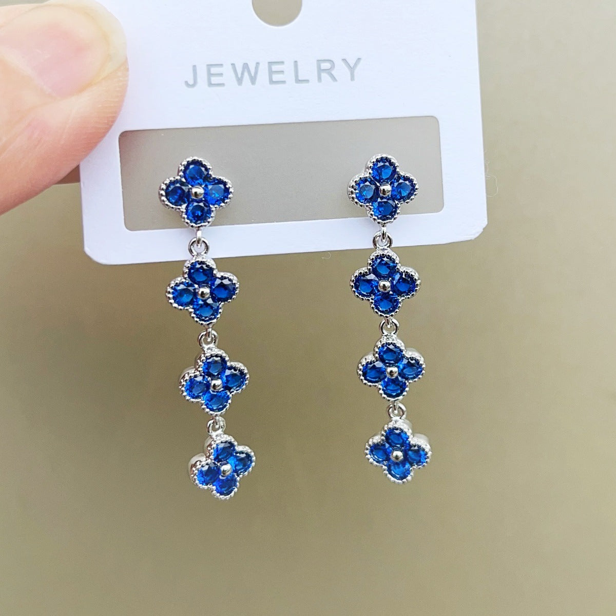 Elegantly With Clover Exuding Ear Accessory Stud Earrings